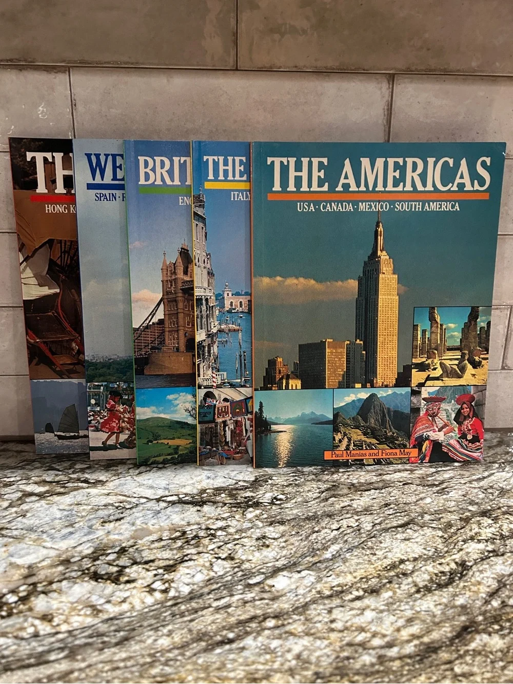 5 Travel books from 1985